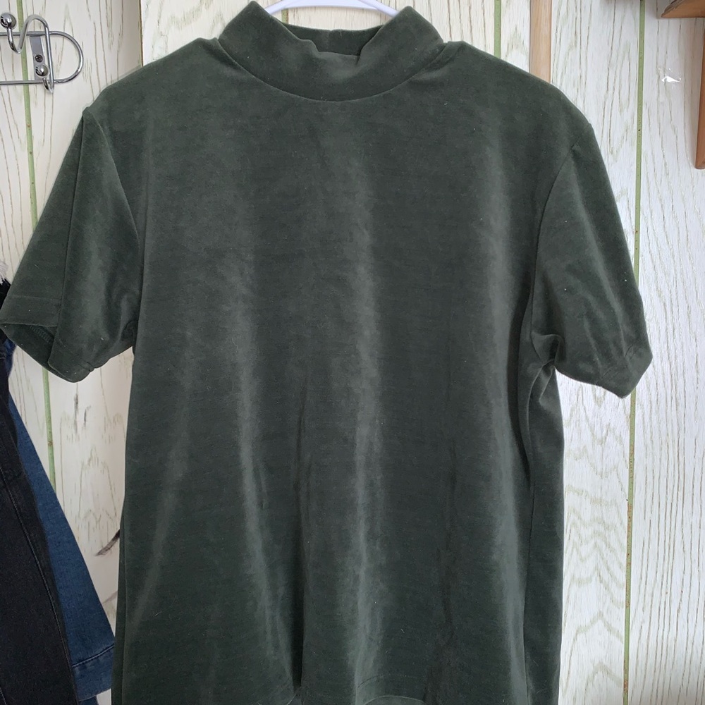 Green Short Sleeve turtle neck